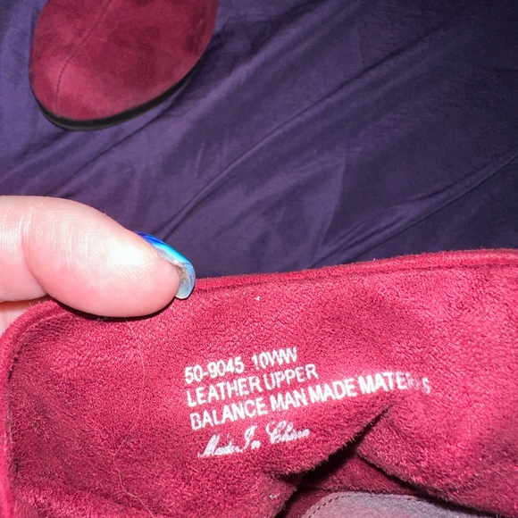 Red suede booties - Picture 4 of 5